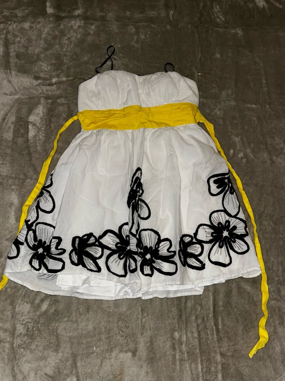 Juniors Trixxi White Sundress with Yellow Waistband and Black Floral Trim 9